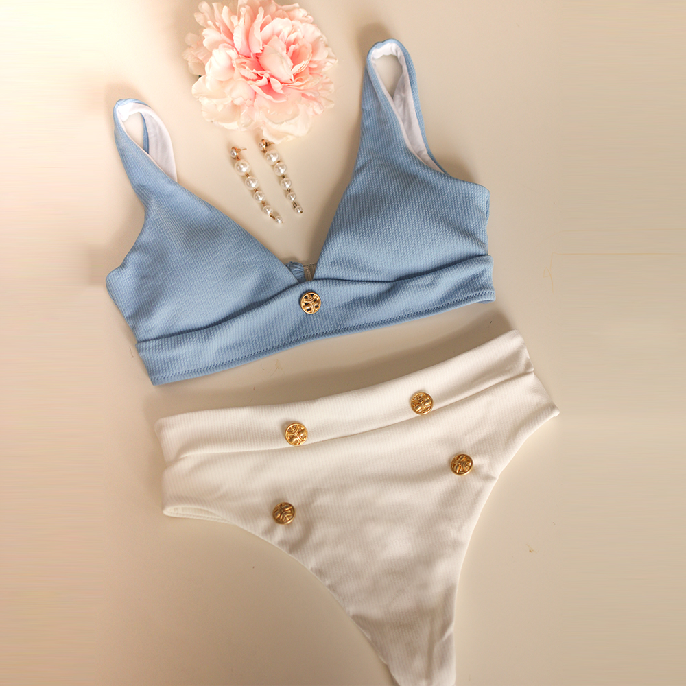 costume azzurro vita alta